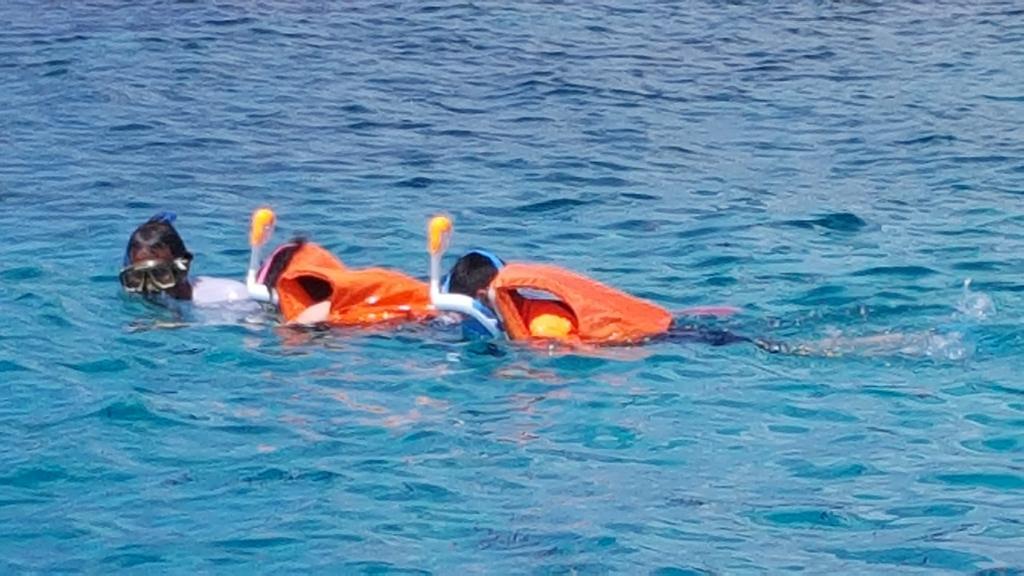 Equa Reef Maldives Hotel Addu Atol Buitenkant foto