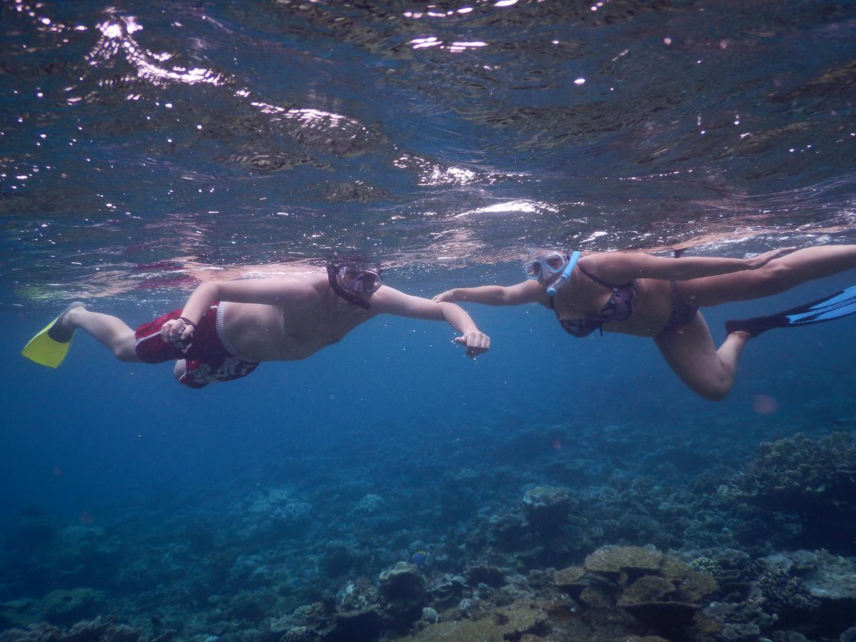 Equa Reef Maldives Hotel Addu Atol Buitenkant foto