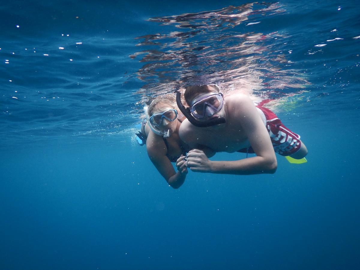 Equa Reef Maldives Hotel Addu Atol Buitenkant foto