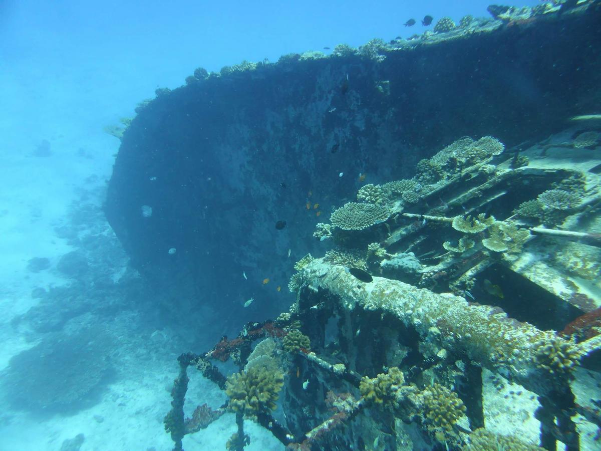 Equa Reef Maldives Hotel Addu Atol Buitenkant foto